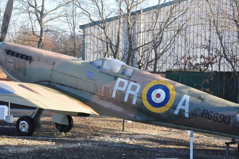 spitfire yorkshire air museum 768x510