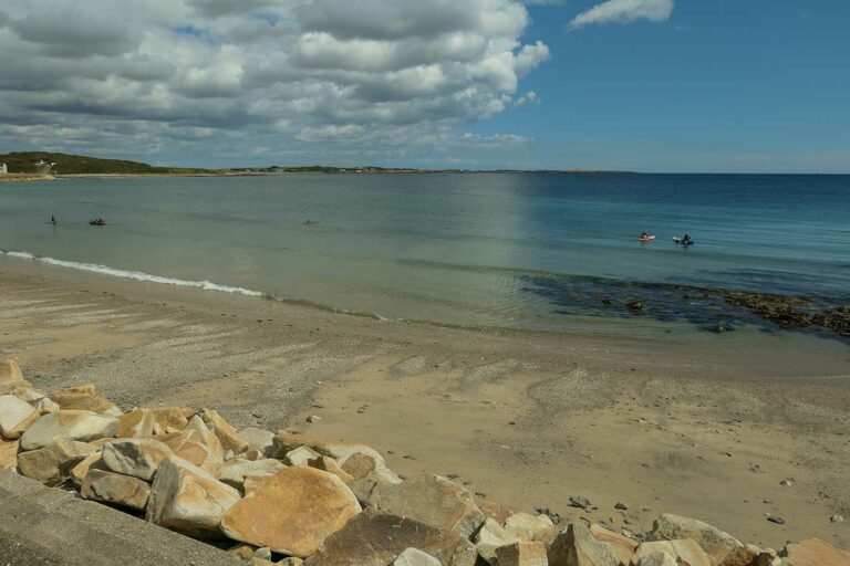 Gansey Bay Beach 1010284 768x512