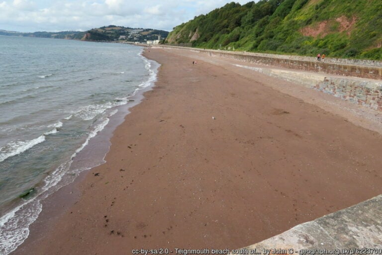 Teignmouth Beach 768x513