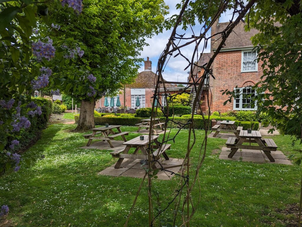 Beer Garden The Bell 1024x771