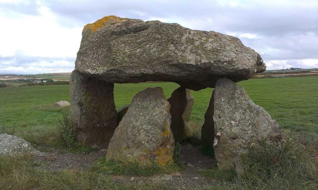 Carreg Sampson, Abercastle