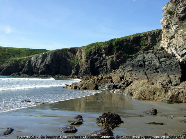 Pwllcrochan Beach