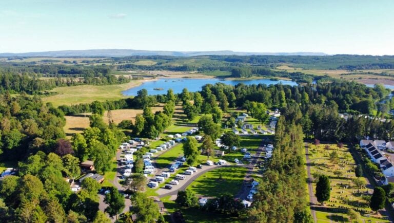 Callander Woods Holiday Park 768x434