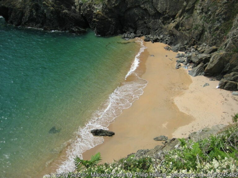 Maceley Cove 768x576