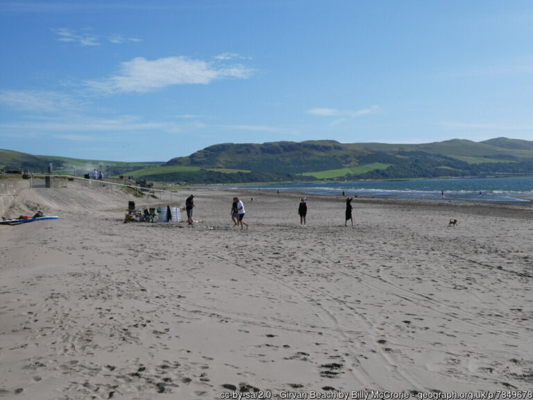 On Girvan Beach 768x576