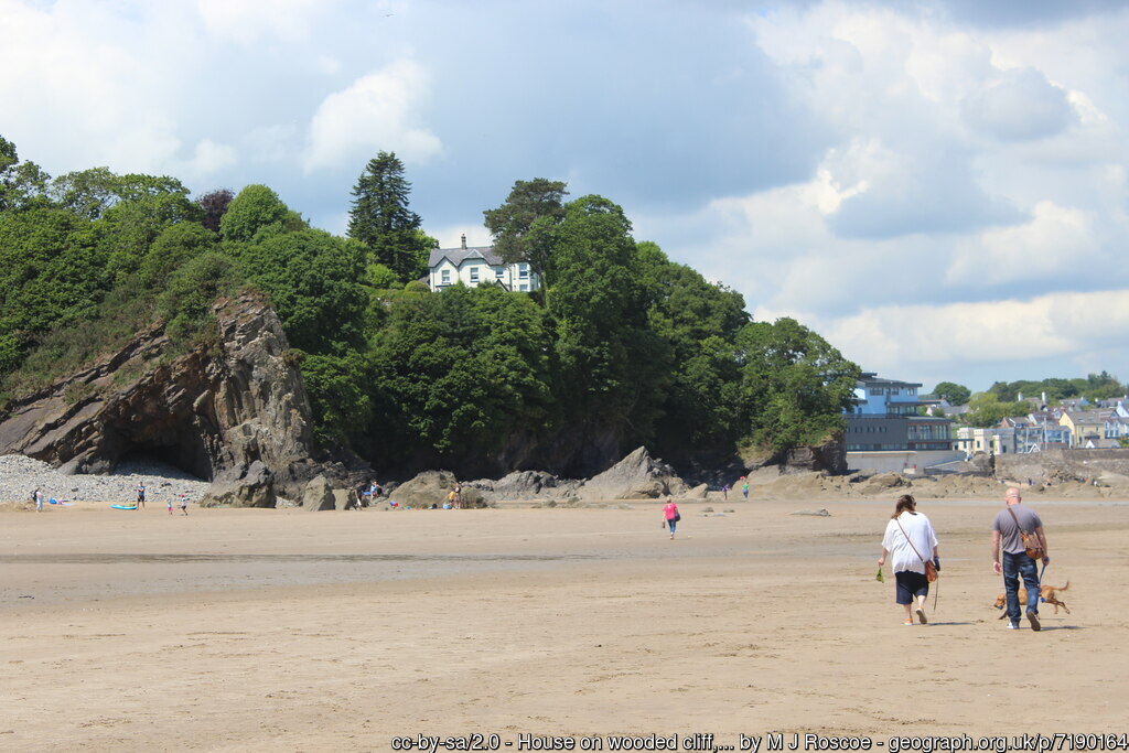 Saundersfoot Bay