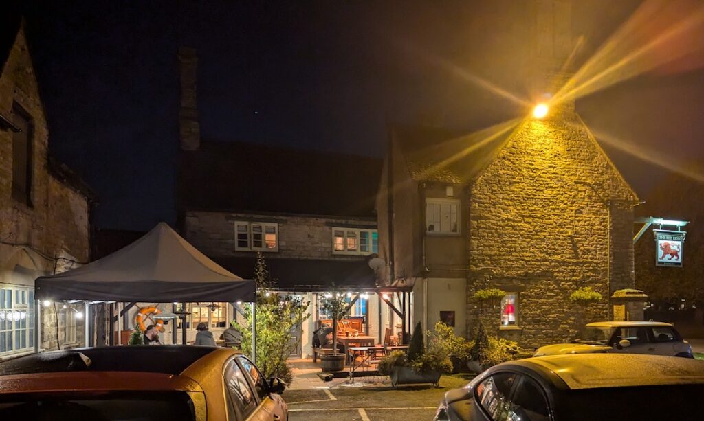 The Red Lion Evenley 1024x613