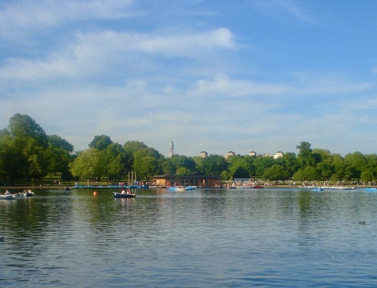 The Serpentine Hyde Park 768x587