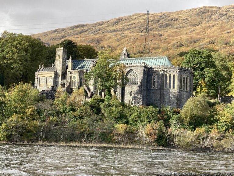 St Conans Kirk 768x576