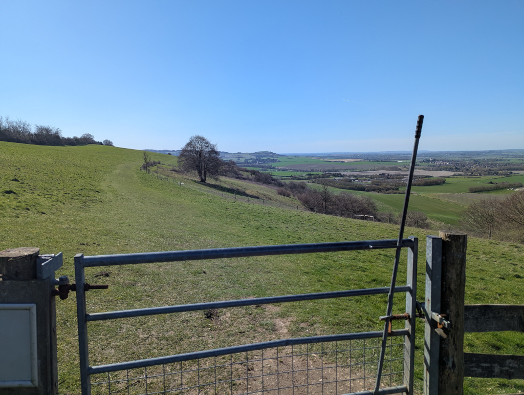 Dunstable Downs paths to The Whipsnade Tree Cathedral