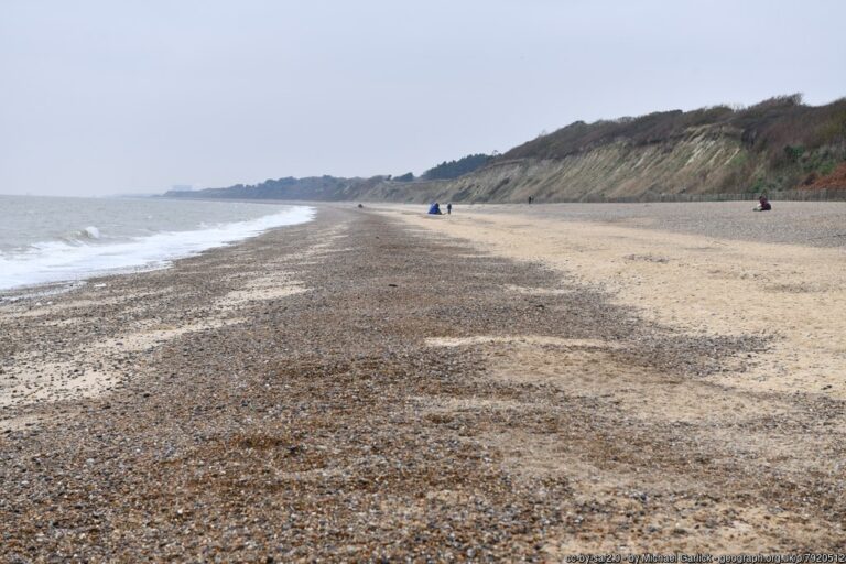 Dunwich Beach 768x512