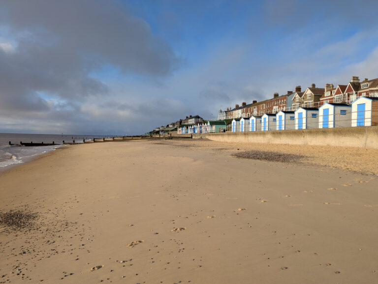Southwold Beach 768x578