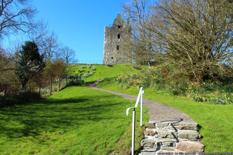 Cardoness Castle 768x512