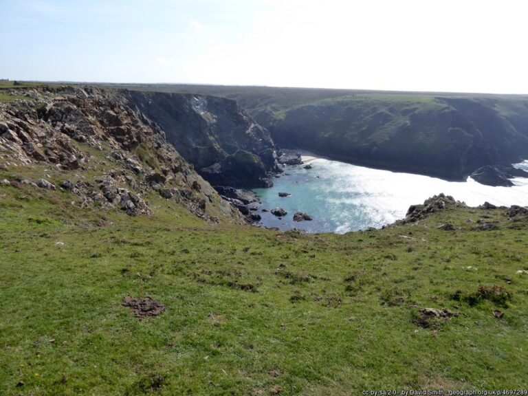 Gew Graze Beach 768x576