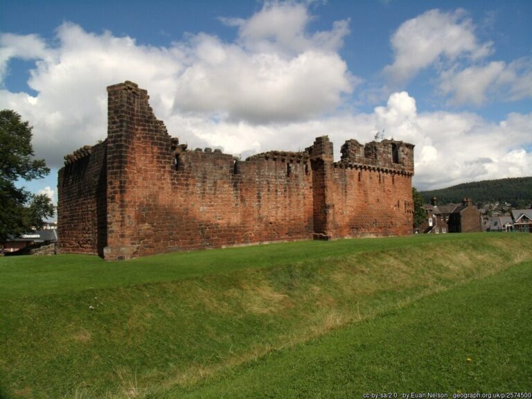 Penrith Castle 768x576