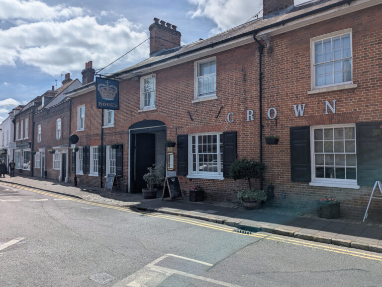 The Crown Amersham 768x578