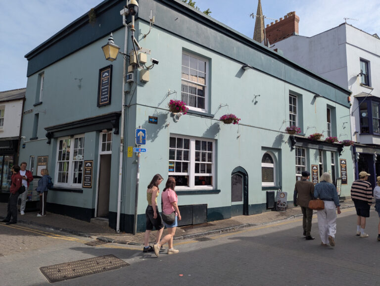 Five Arches Tavern Tenby 768x578