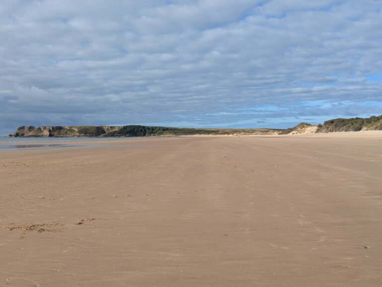 Penally Beach Tenby 768x578
