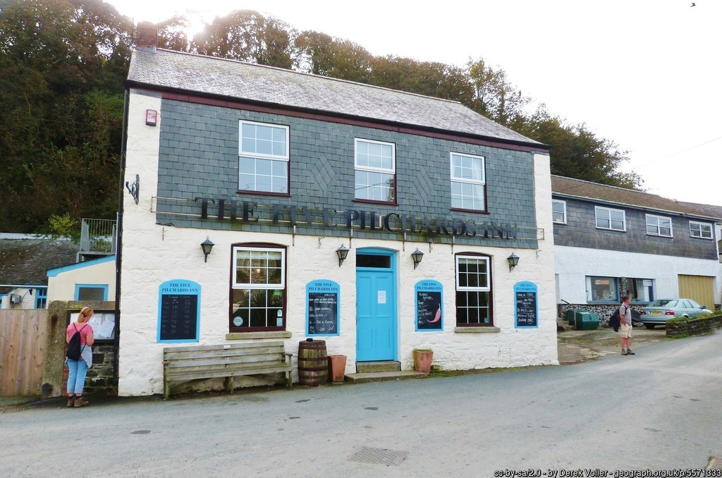 Five Pilchards Inn Porthallows