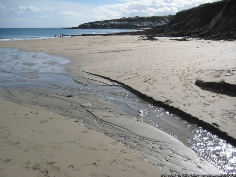 Porthcurnick Beach Cornwall 768x576