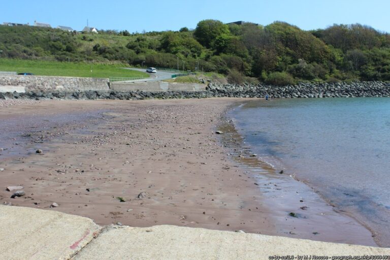 Gelliswick Bay Beach 768x512