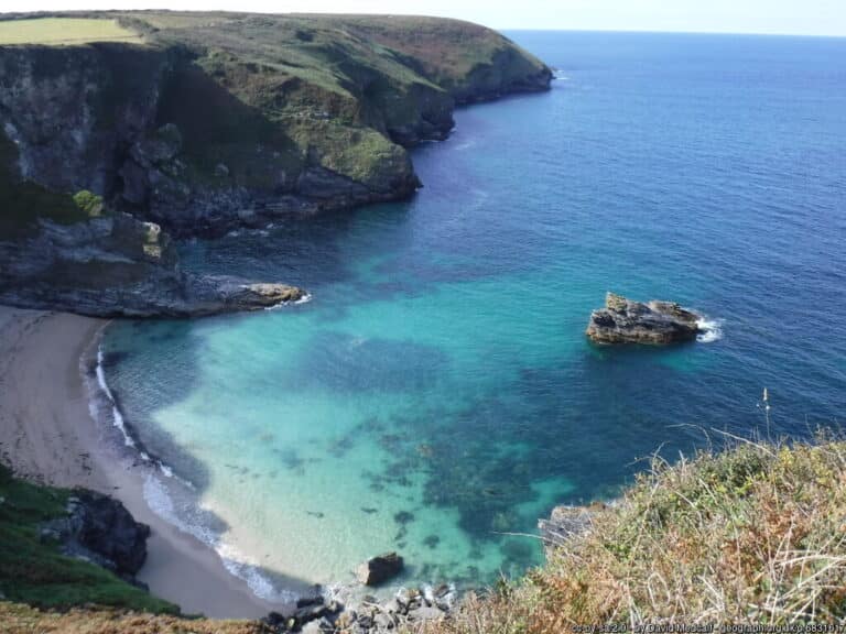 North Cliffs Fishing Cove Beach 768x576