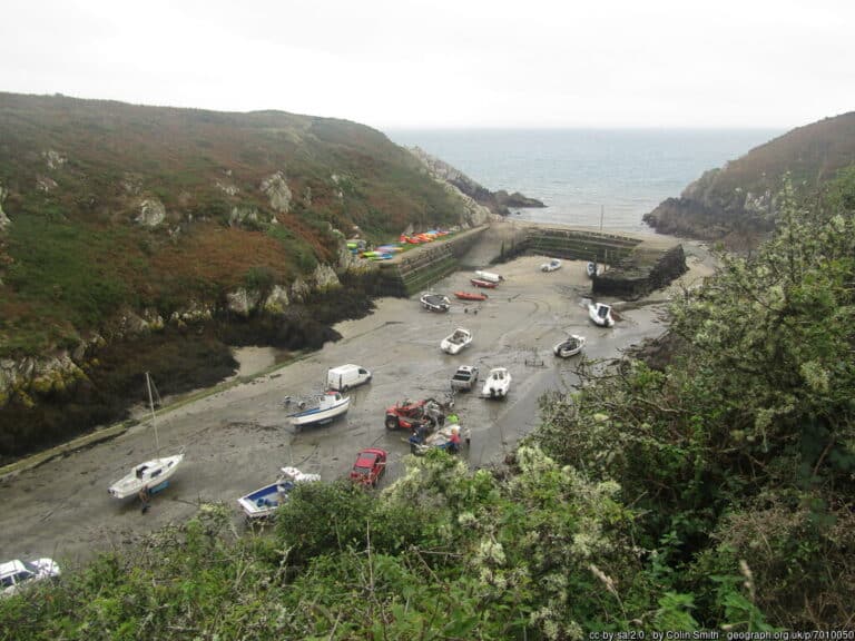 Porthclais Harbour 768x576