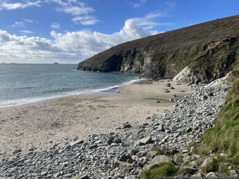 Porthmelgan Beach Pembrokeshire 768x576