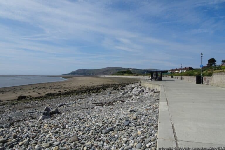 Promenade in Deganwy 768x512
